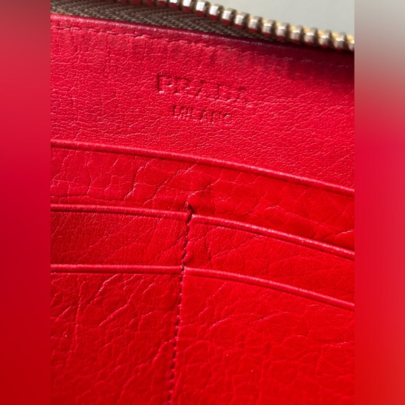 AUTHENTIC PRADA Logo Plate Punching Leather Zip Around Long Wallet Red - Picture 9 of 9